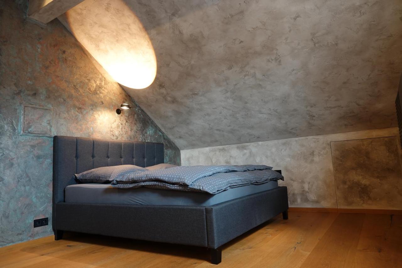 Appartement Der Extraklasse Mit Whirlpool Roding Buitenkant foto